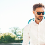 Masculinidad en foco: anteojos con carácter propio
